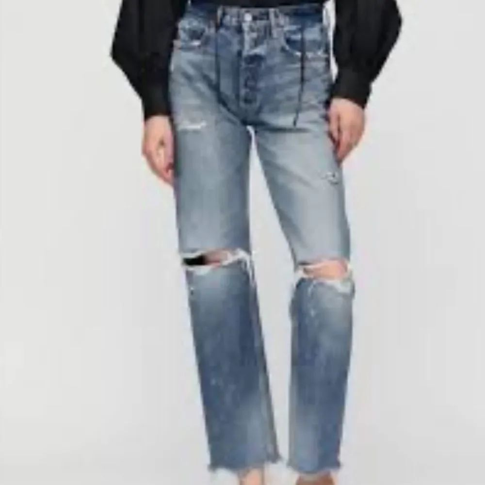 Moussy Vintage Howa Distressed Straight Leg Jeans 24